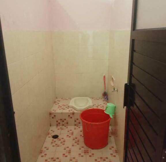 בית מלון כפרי Wisma Galiharum Banjarnegara