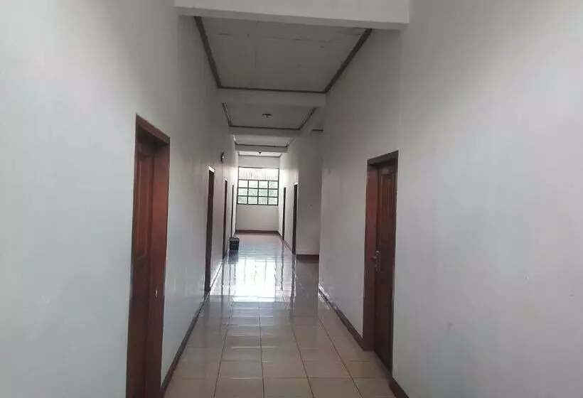 Hotelli Wisma Galiharum Banjarnegara