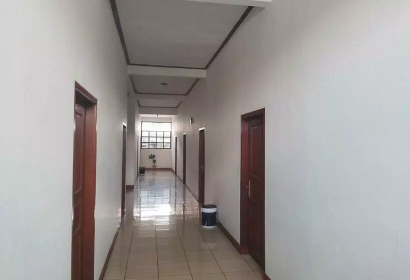 Hotelli Wisma Galiharum Banjarnegara