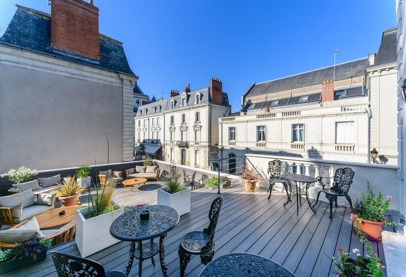 Gogaille   Corneille   Accès Autonome