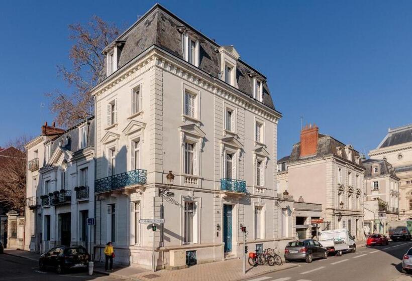 Gogaille   Corneille   Accès Autonome