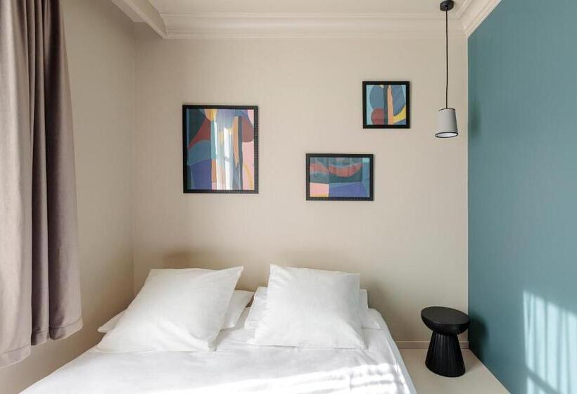 Gogaille   Corneille   Accès Autonome