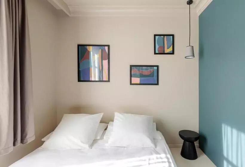 Gogaille   Corneille   Accès Autonome