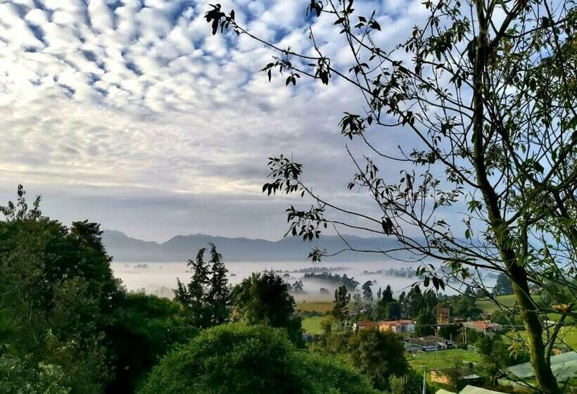 بنسيون Campiña Suiza  Hospedaje Campestre