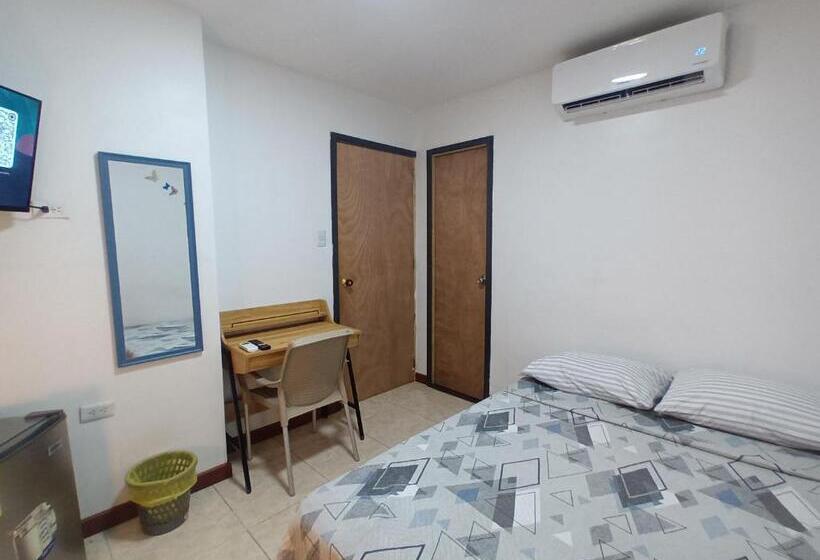 Pensão Confortable Y Central Habitación A Una Cuadra De La Playa..