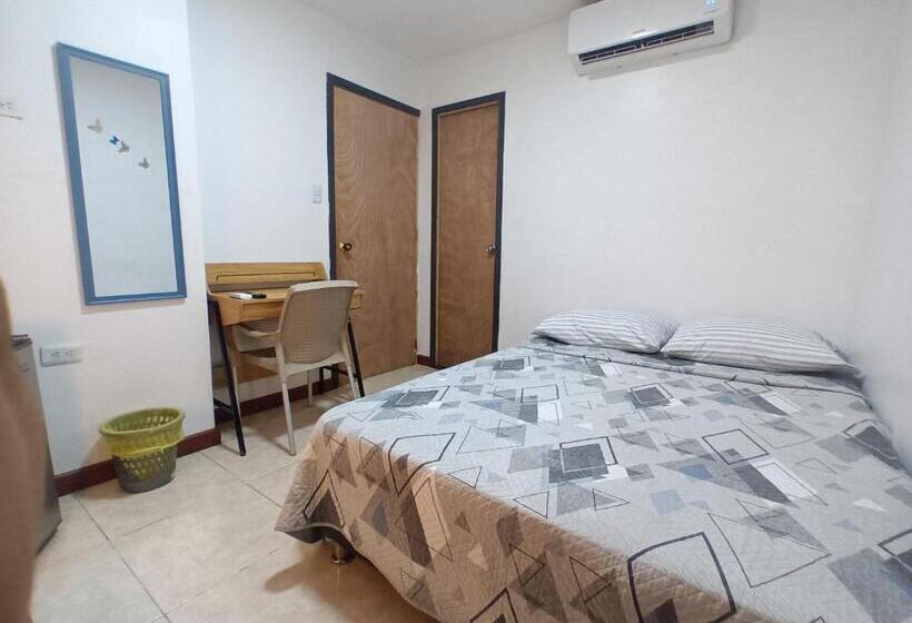 Pensão Confortable Y Central Habitación A Una Cuadra De La Playa..