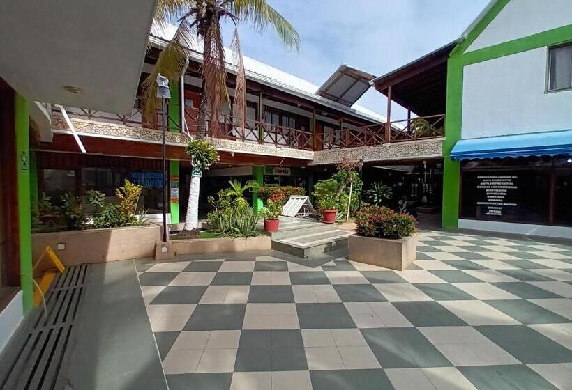 Pensão Confortable Y Central Habitación A Una Cuadra De La Playa..