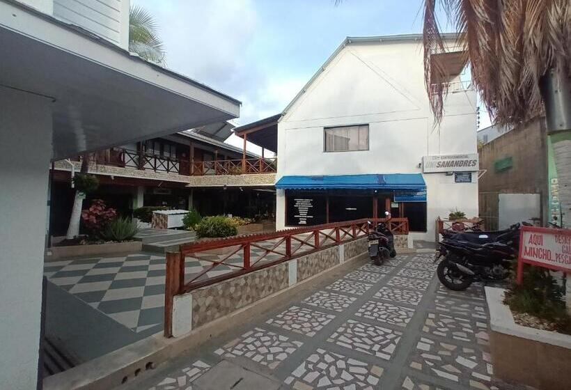 Pensão Confortable Y Central Habitación A Una Cuadra De La Playa..