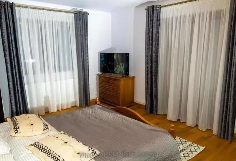 Majatalo Micro Esq Residence