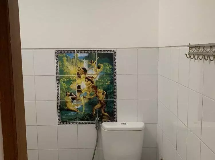 پانسیون Narafa S Guest House