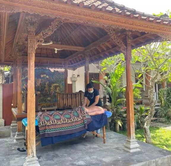 پانسیون Narafa S Guest House