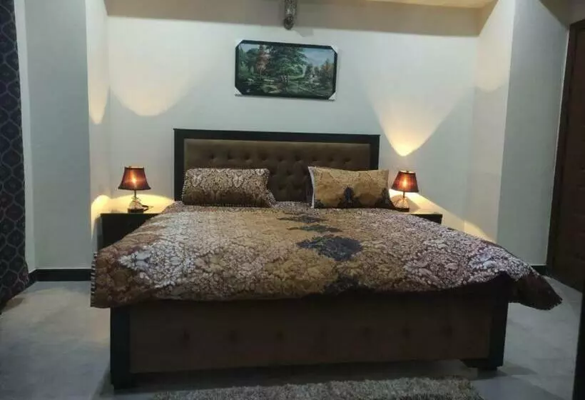 پانسیون Harveys Guesthouse