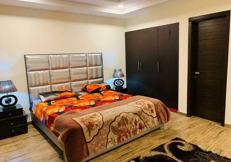 پانسیون Harveys Guesthouse