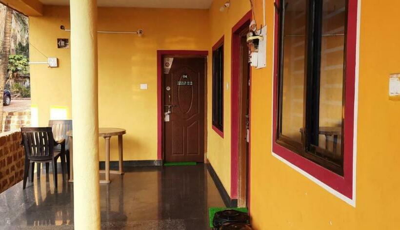 پانسیون Sarang Beach Rooms