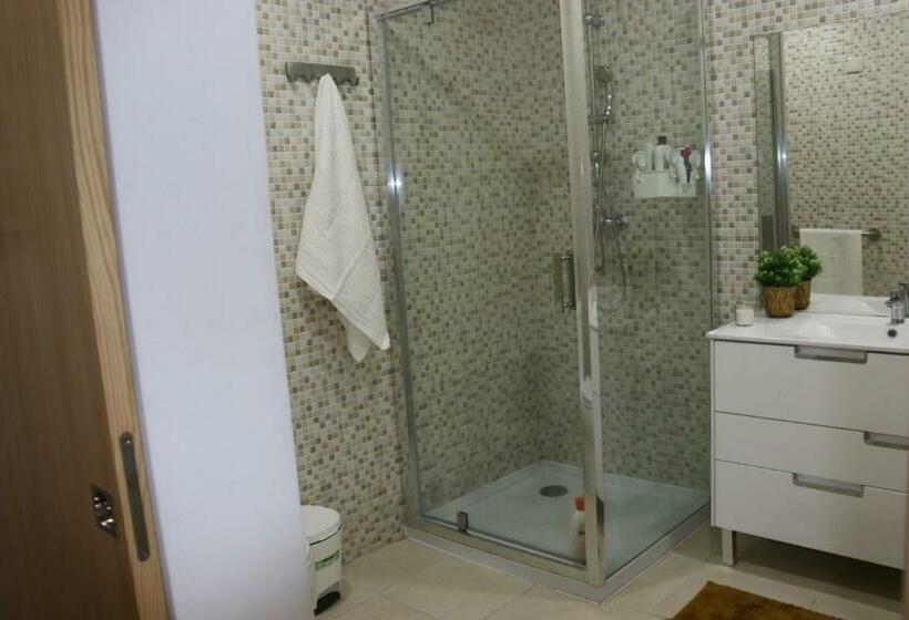 פנסיון The Surf House Furadouro