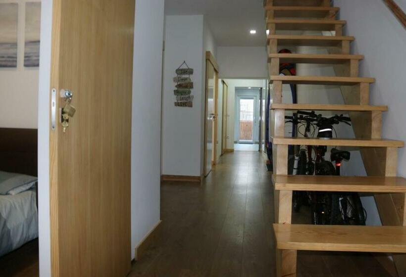 פנסיון The Surf House Furadouro