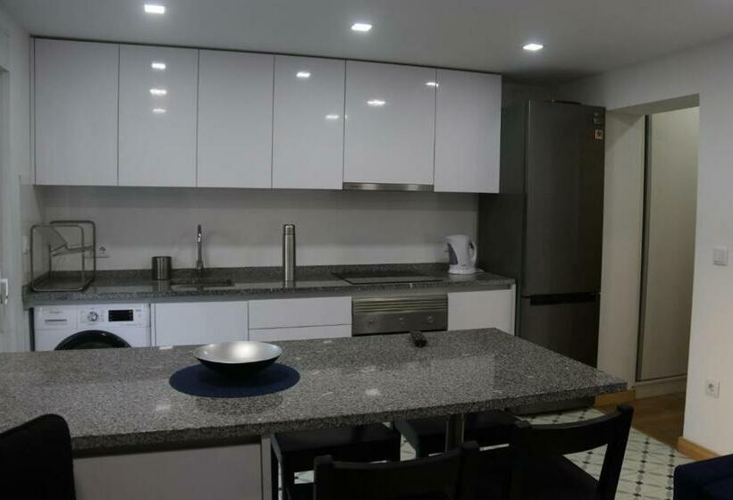 פנסיון The Surf House Furadouro