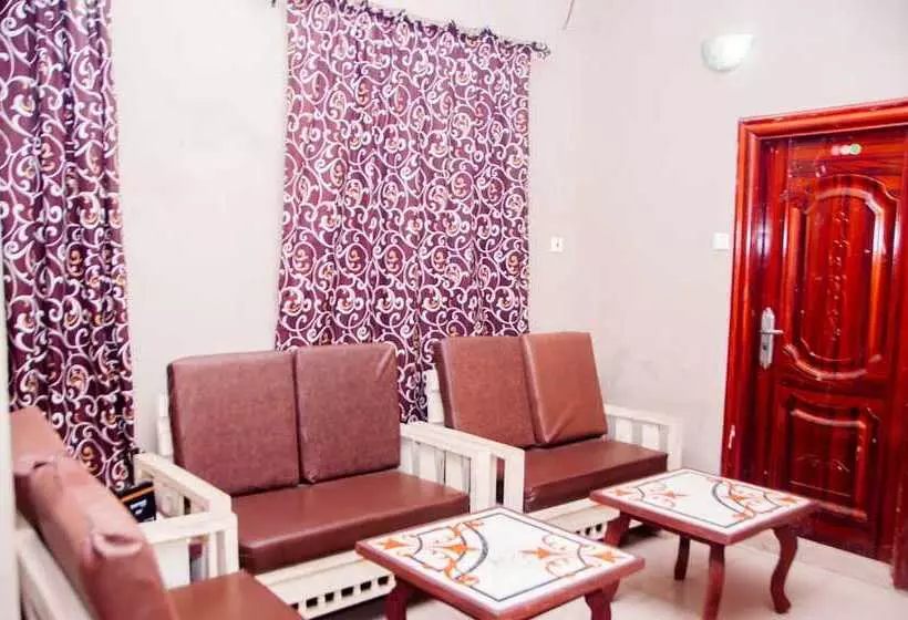 پانسیون Zenmof Royal Guest House