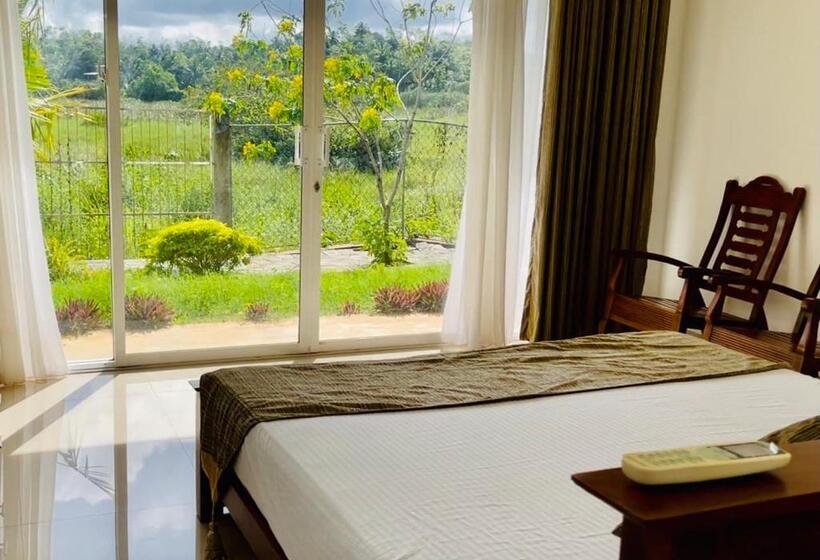 Resort Cinnamon Villa