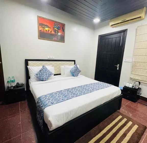 Resort Namanbagh