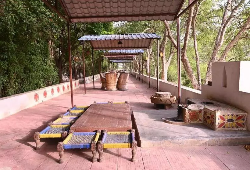 Resort Namanbagh