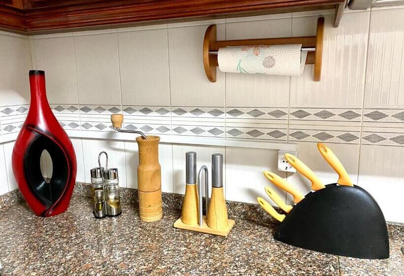 Spray B&b Sitio In Nazare, European Style