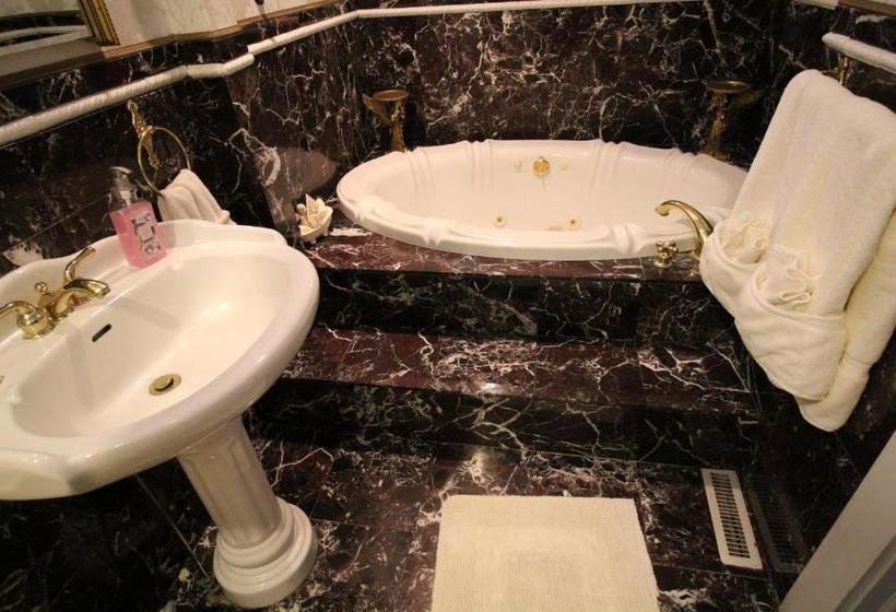 مبيت وإفطار Black Horse Inn