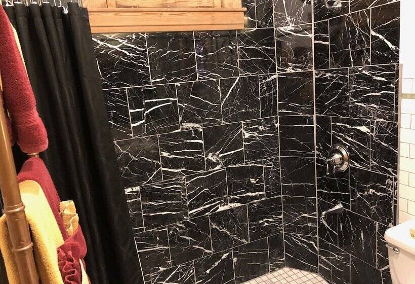 住宿加早餐  Frederick