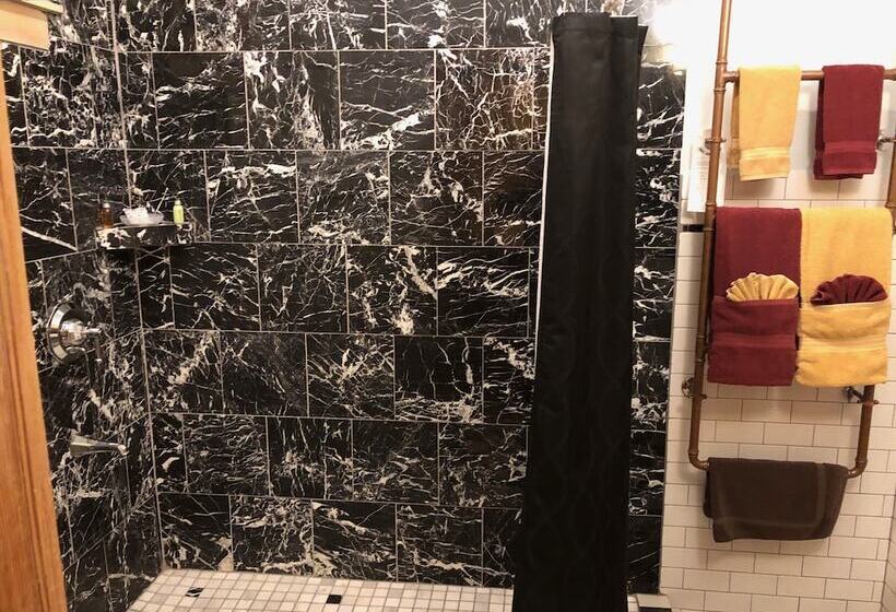 住宿加早餐  Frederick