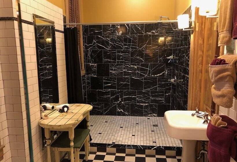 住宿加早餐  Frederick