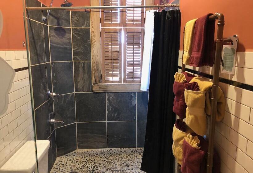 住宿加早餐  Frederick