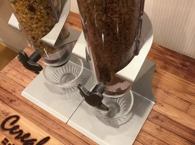 ベッドアンドブレックファースト Le Lac Hotel Otsu Ishiyama