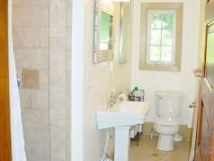 Bed and Breakfast Olde Staunton Inn