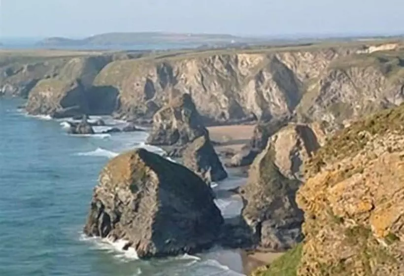 Bed and Breakfast Paths End