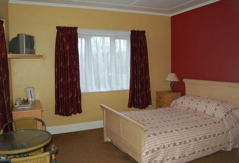 Bed and Breakfast Paths End