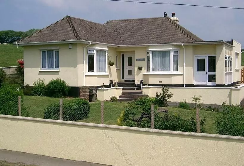 Bed and Breakfast Paths End