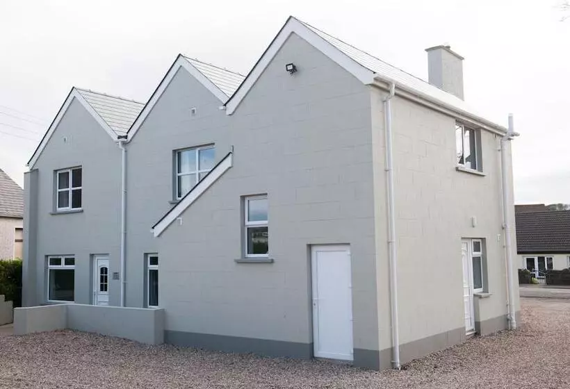 تختخواب و صبحانه Portcaman House