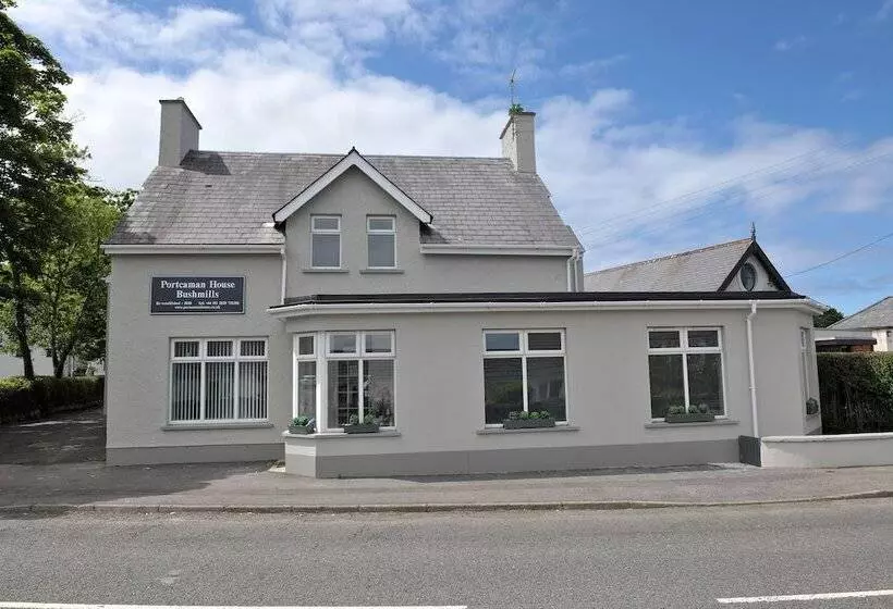 تختخواب و صبحانه Portcaman House