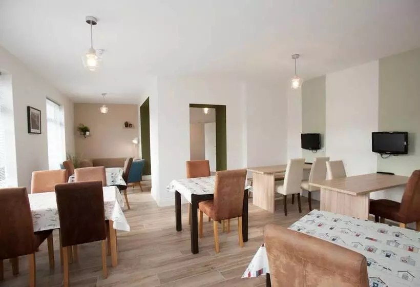 تختخواب و صبحانه Portcaman House