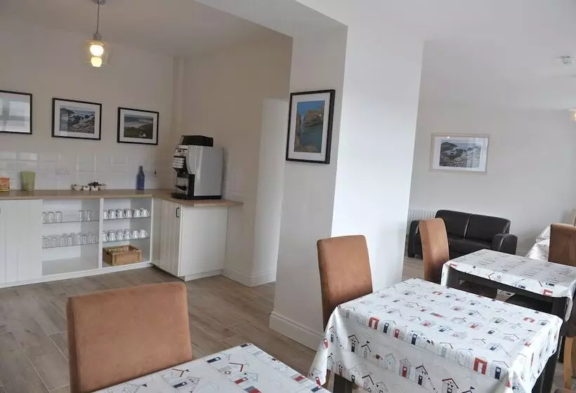 تختخواب و صبحانه Portcaman House