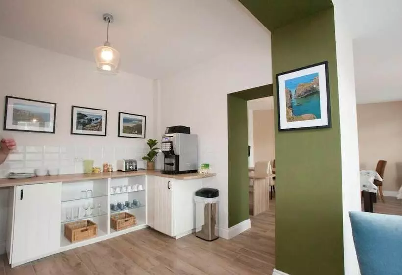 تختخواب و صبحانه Portcaman House