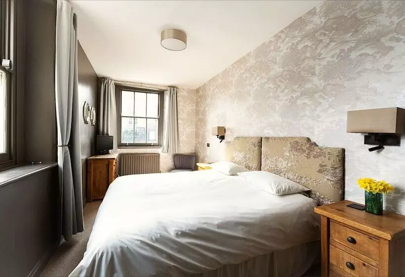 Bed and Breakfast Rockingham Lodge