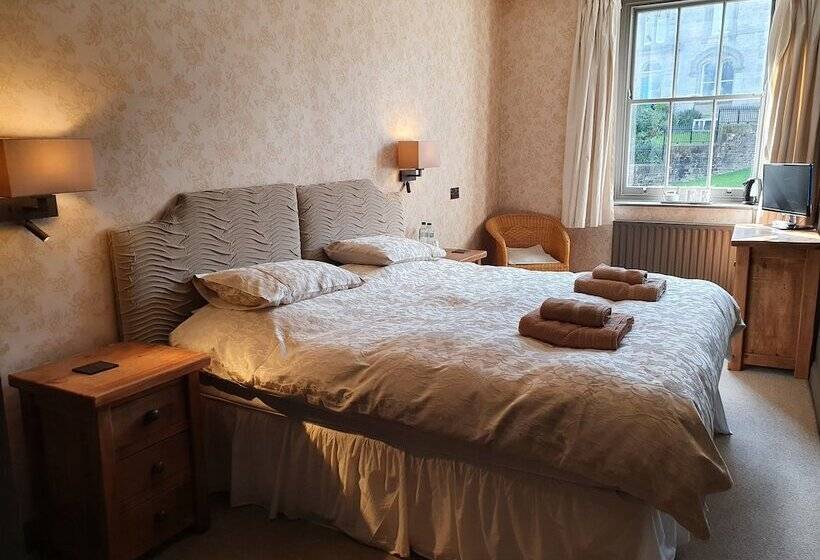 مبيت وإفطار Rockingham Lodge