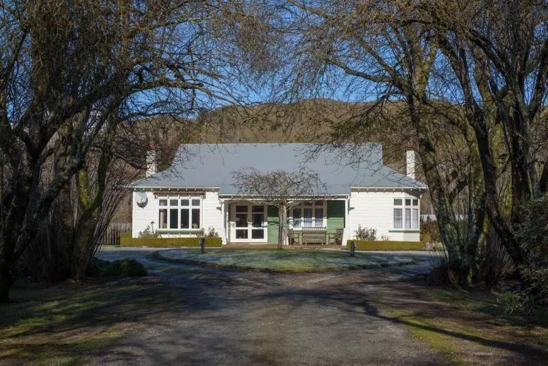 민박 Willowbrook Country Apartments