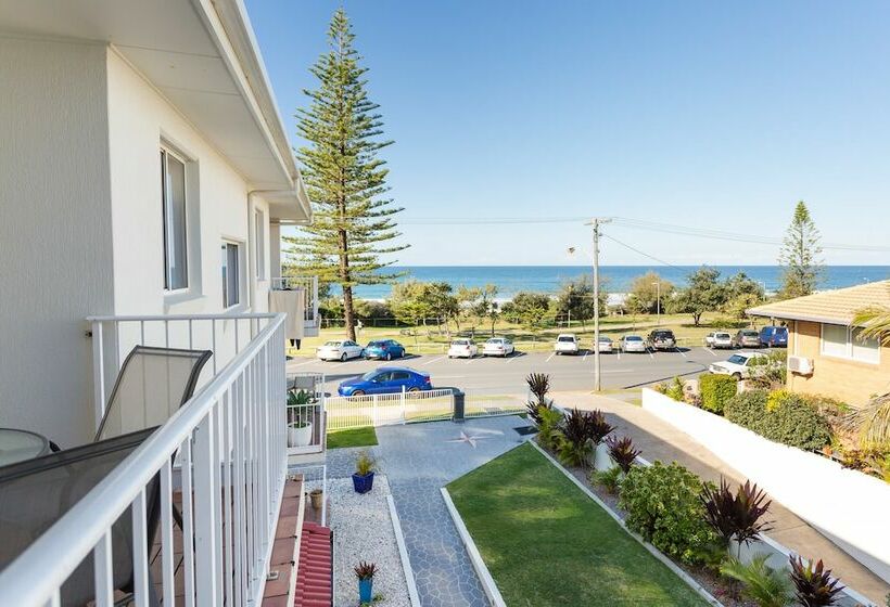 Burleigh Point Holiday Apartments