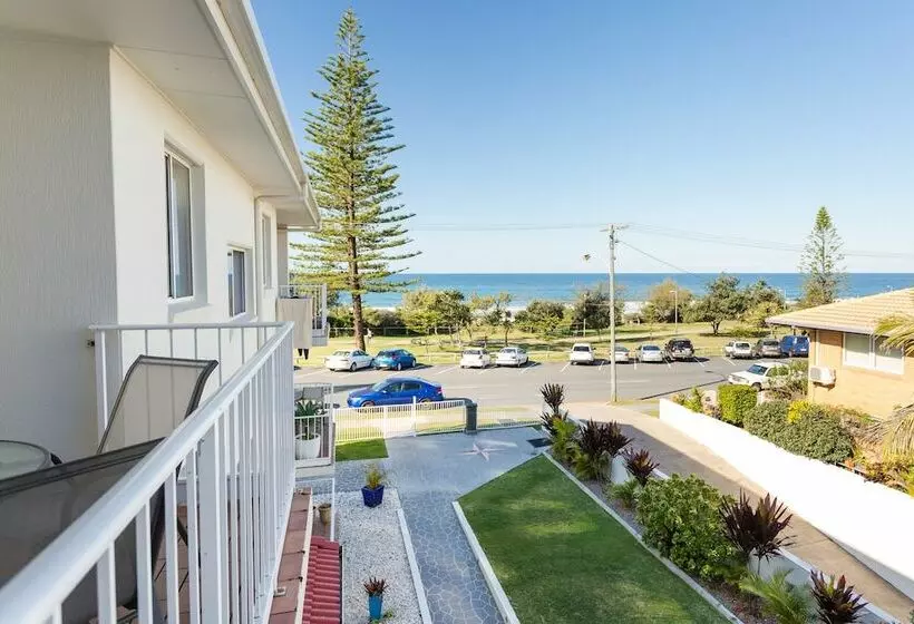 Burleigh Point Holiday Apartments