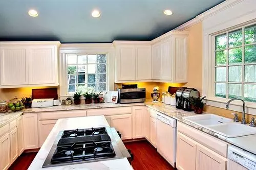 Corinthian Bed & Breakfast