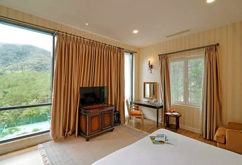Dalat Edensee Lake Resort & Spa