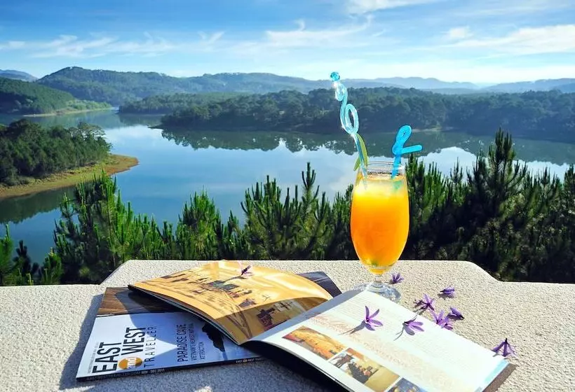 Dalat Edensee Lake Resort & Spa