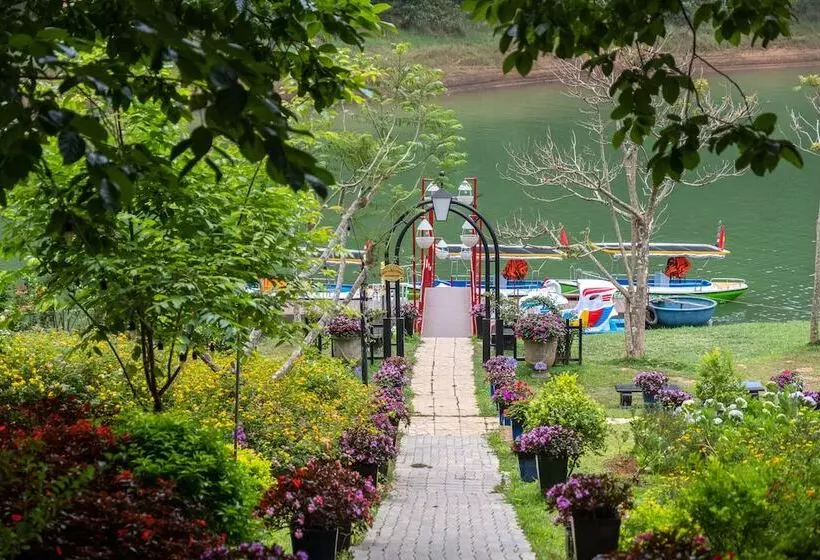 Dalat Edensee Lake Resort & Spa